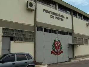 POLÍCIA PENAL IMPEDEM VISITANTES COM DROGAS NA PENITENCIÁRIA DE POTIM