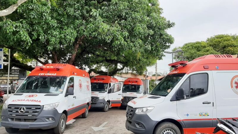 AMBULÂNCIA DO SAMU É APEDREJADA POR VÂNDALOS DURANTE A MADRUGADA