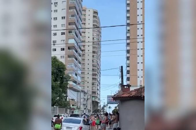 PRÉDIO RESIDENCIAL DE 23 ANDARES É EVACUADO APÓS DEFESA CIVIL IDENTIFICAR COLAPSO ESTRUTURAL