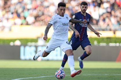 Botafogo vence o gigante europeu PSG e coloca futebol brasileiro em destaque no mundo novamente